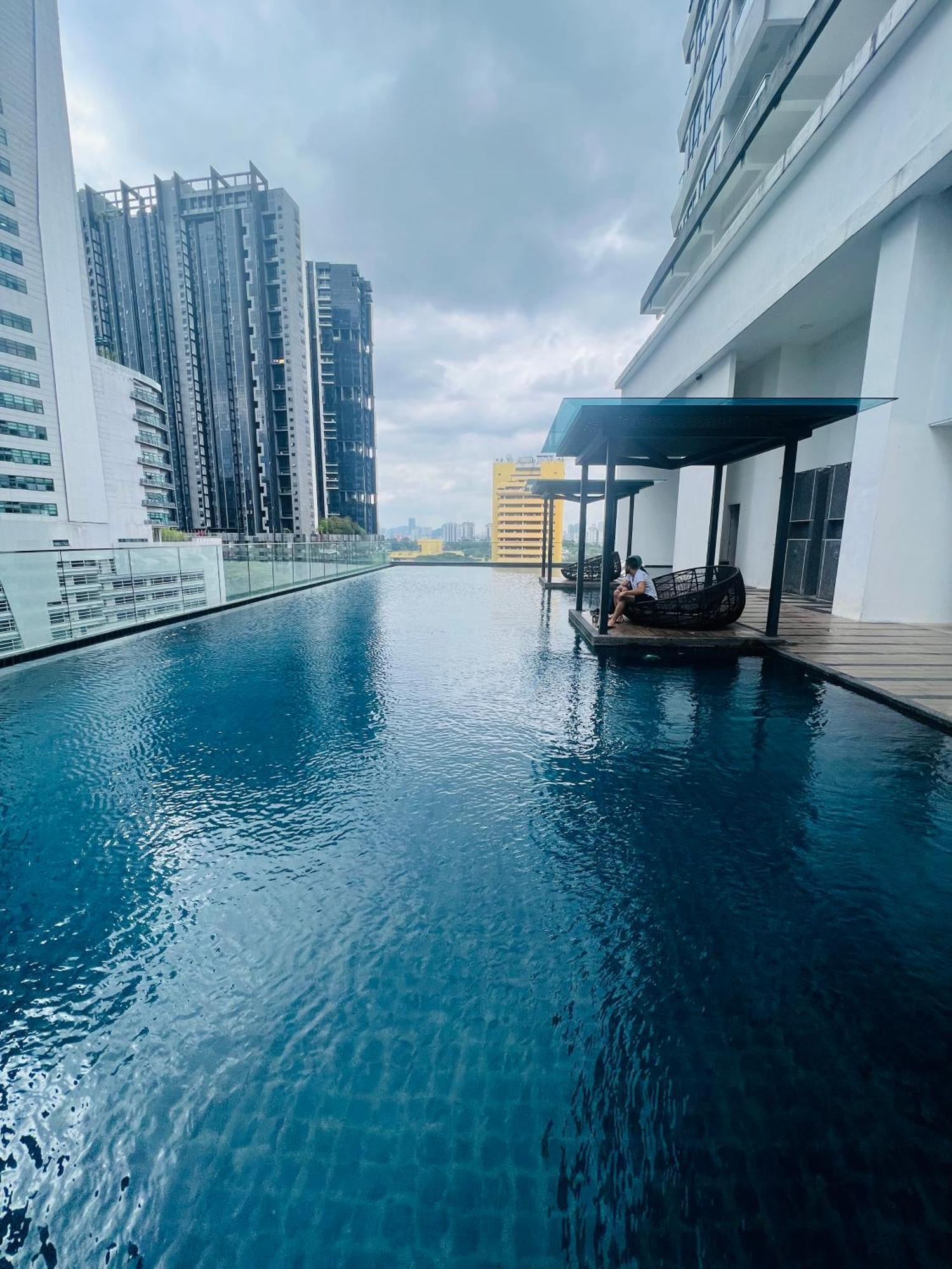 Reizz Residence By D'Amour Kuala Lumpur Exterior foto