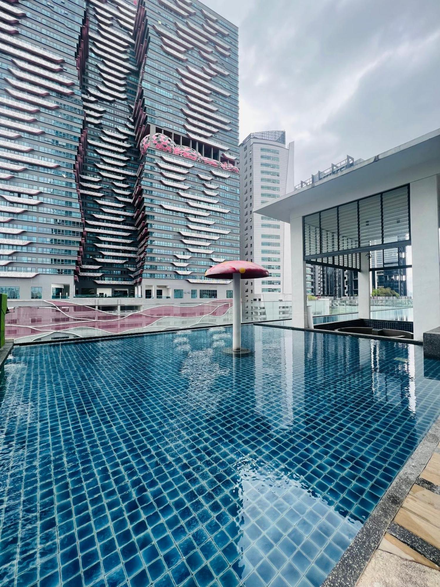 Reizz Residence By D'Amour Kuala Lumpur Exterior foto