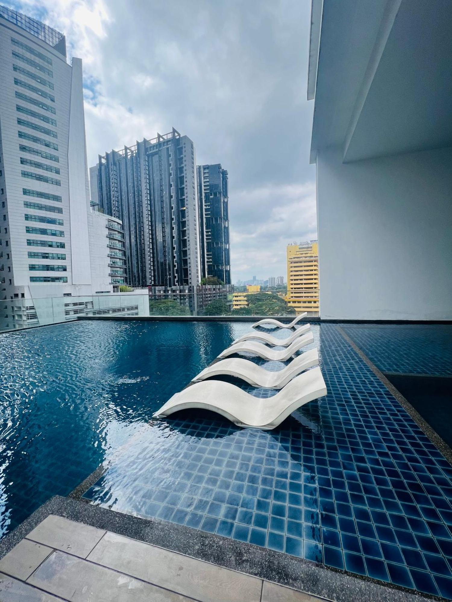 Reizz Residence By D'Amour Kuala Lumpur Exterior foto